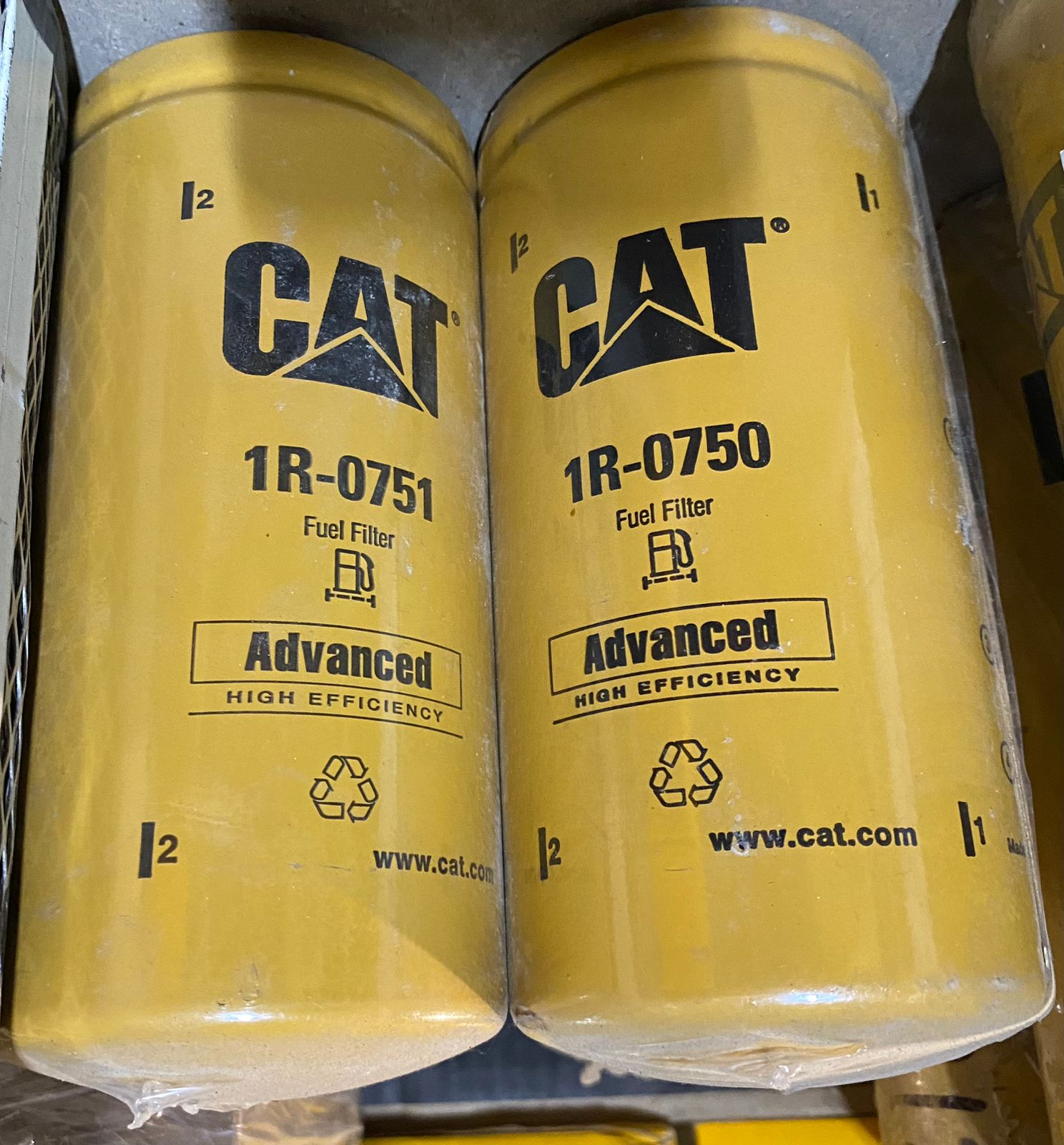 1r0751 1R-0751 Фильтр топливный Caterpillar — изображение 1