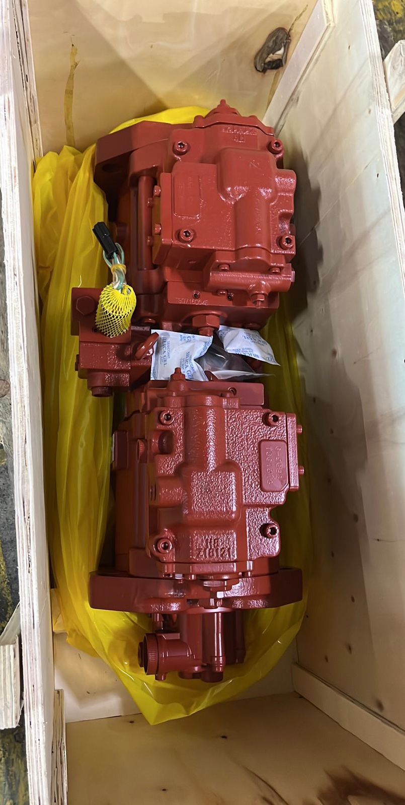 31N6-10080 31N6-10080 Гидронасос Hyundai R210LC-7 — изображение 1