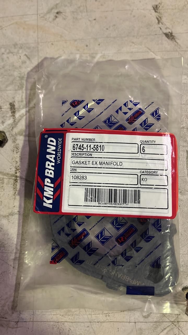 6745-11-5810 6745-11-5810 Прокладка выпускного коллектора Komatsu — изображение 1