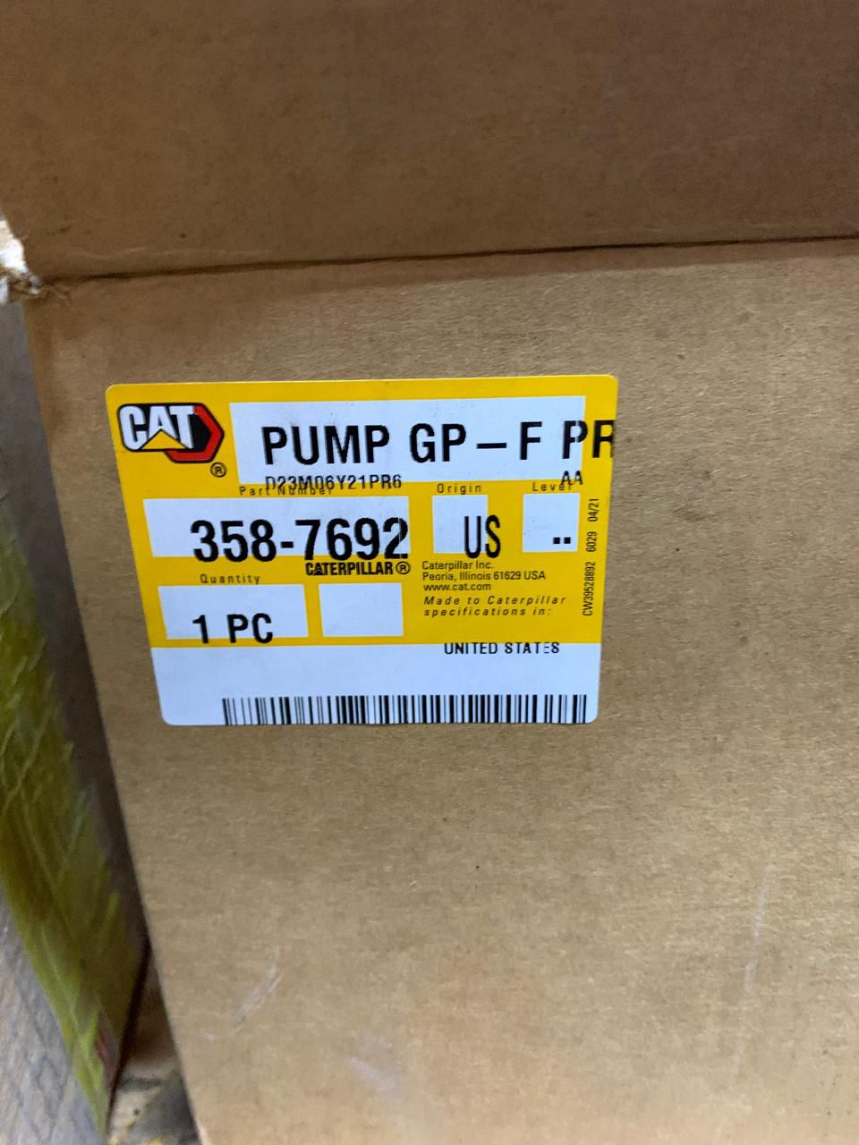 3581692 3587692 Насос Caterpillar — изображение 1