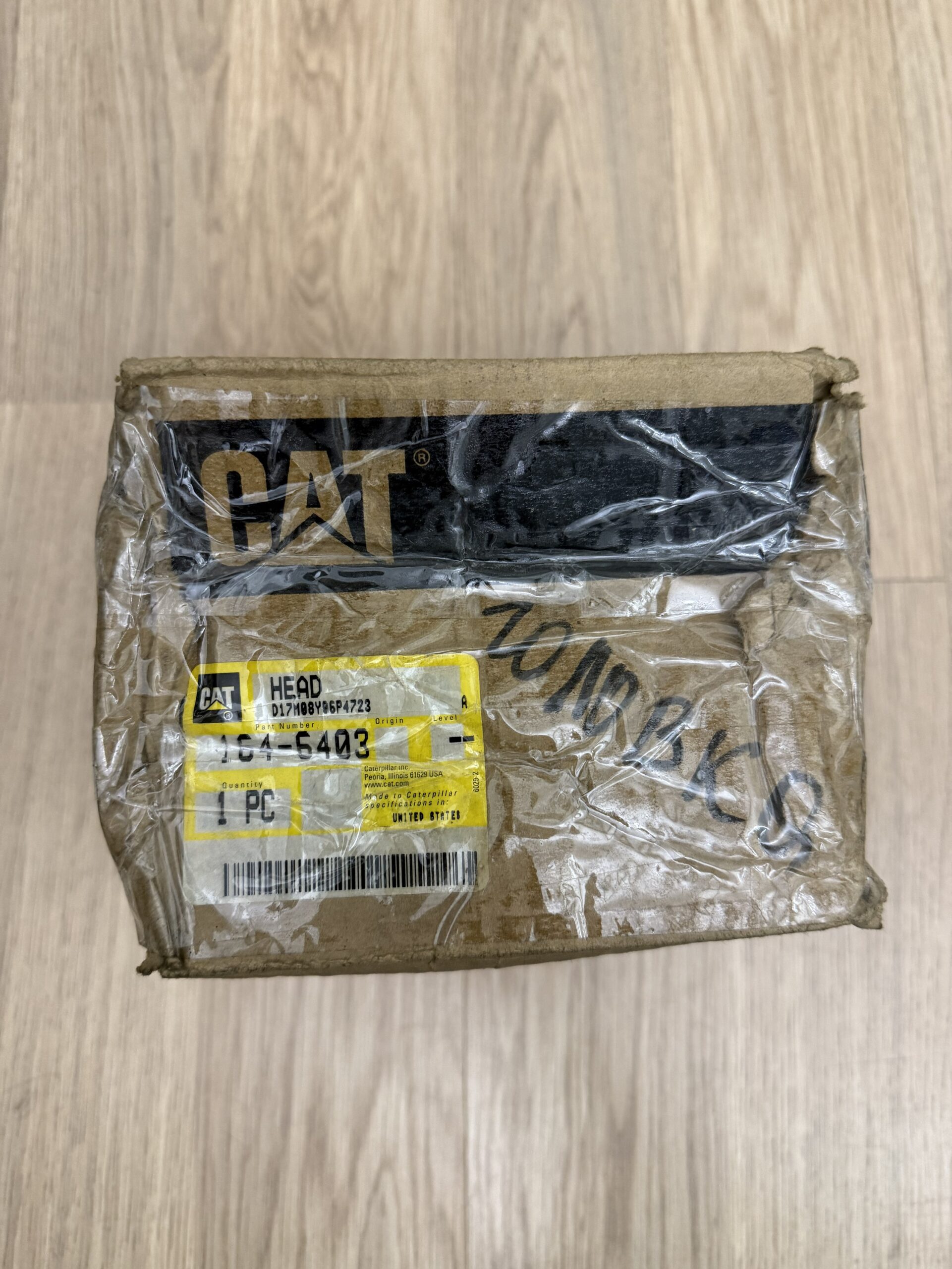 1646403 1646403 Головка Caterpillar — изображение 1